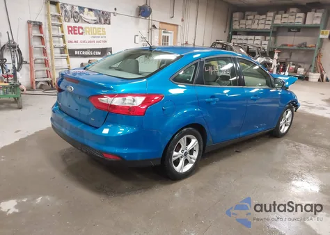 2014 Ford Focus Se z USA, uszkodzony, nr VIN 1FADP3F24EL395304